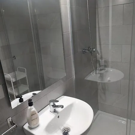Huerta De La Reina Apartment *